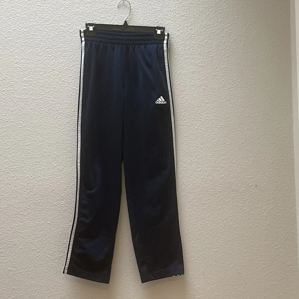 ⛱️Adidas - Navy Athletic Pants - M (10/12)